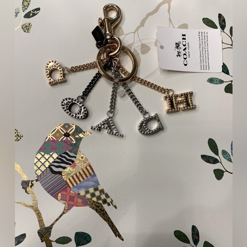 ⭐️💖COACH NWT BEAUTIFUL HANGTAG CHARM KEY CHARM - Picture 3 of 5